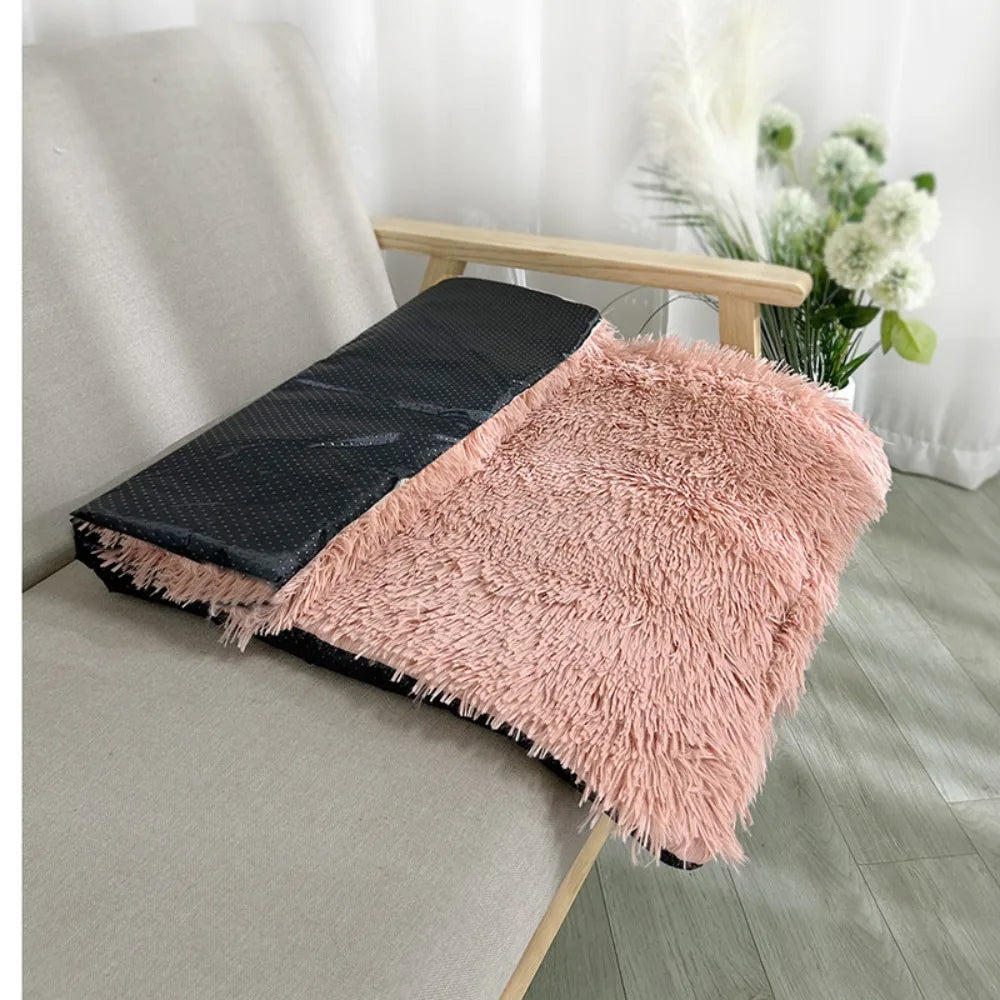 Waterproof Warm Dog Blanket Comfortable Velvet in USA.